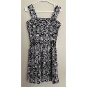 Never A Wallflower Small Black & White Paisley‎ Floral Dress Women's Cotton